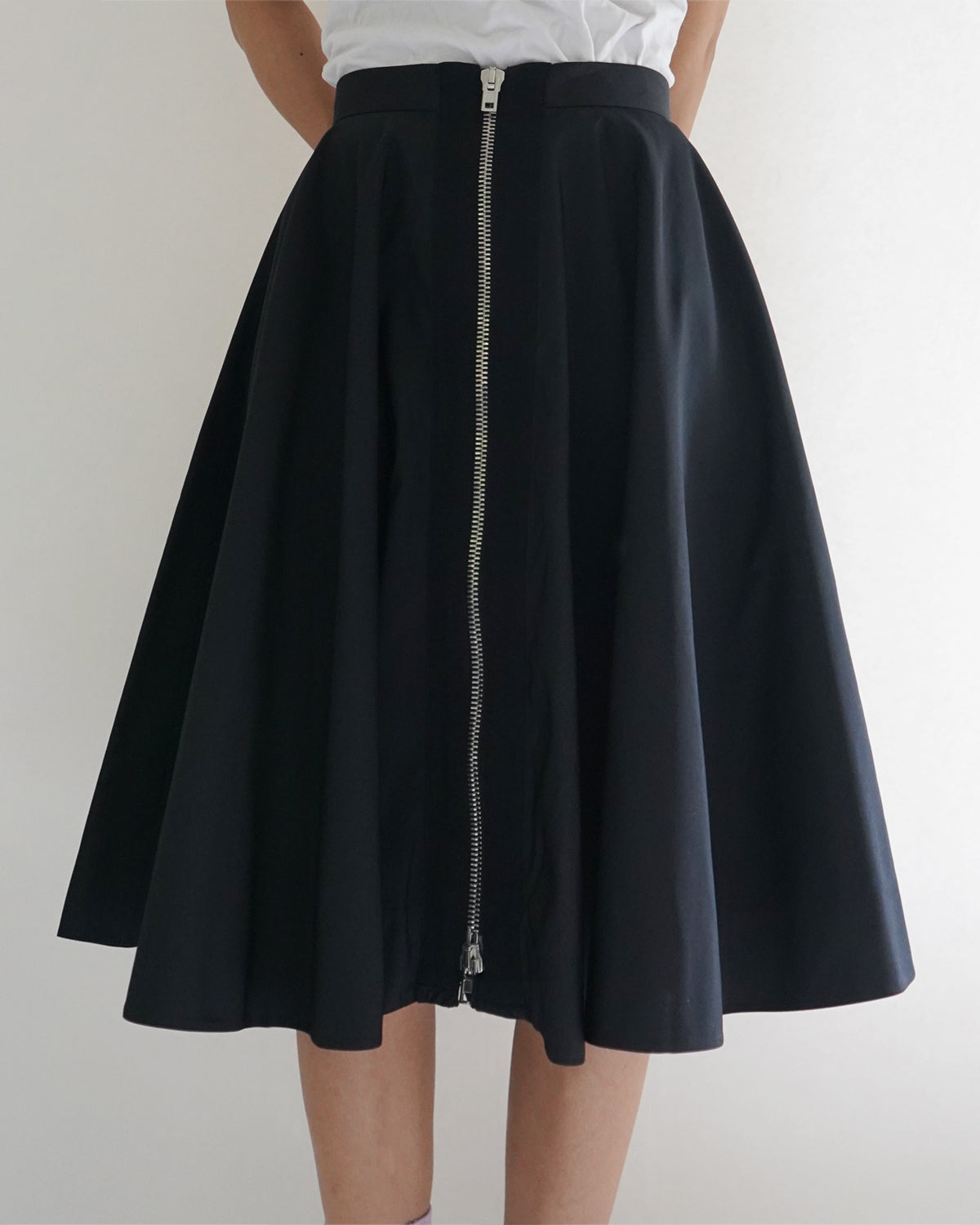 Front Zip Skirt W: 25