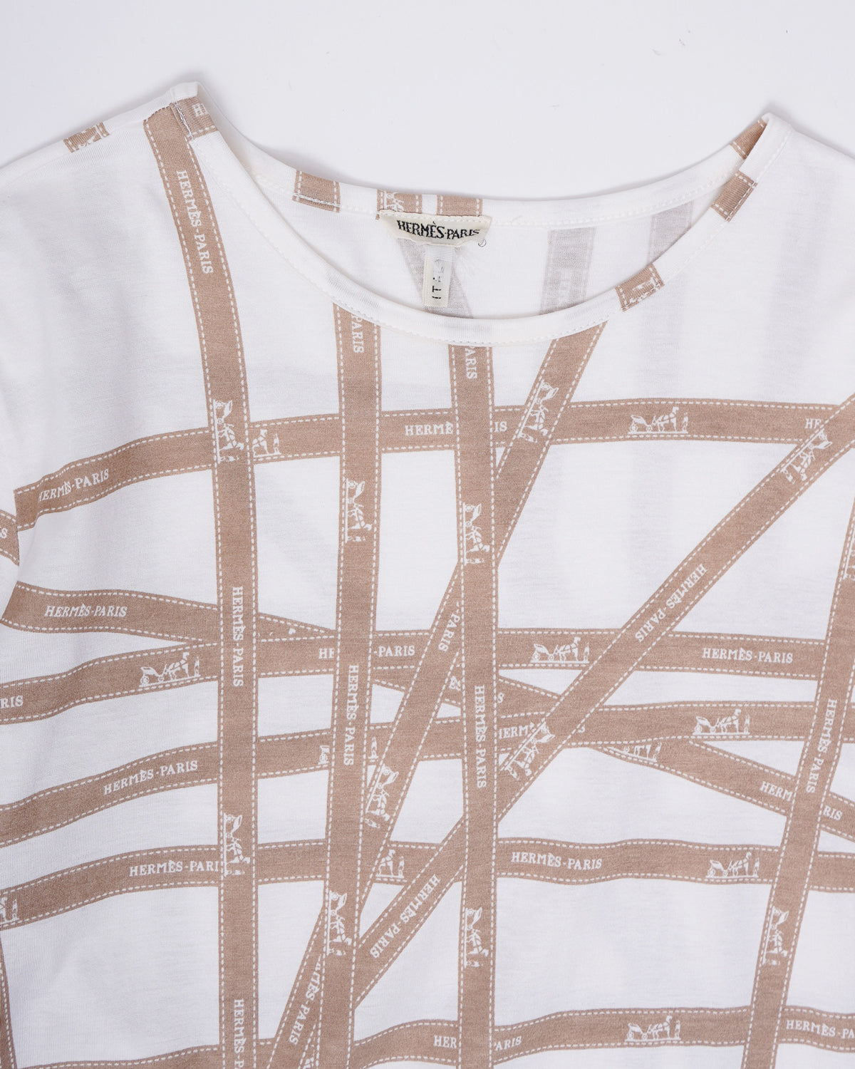Ribbon Printed T-Shirt
