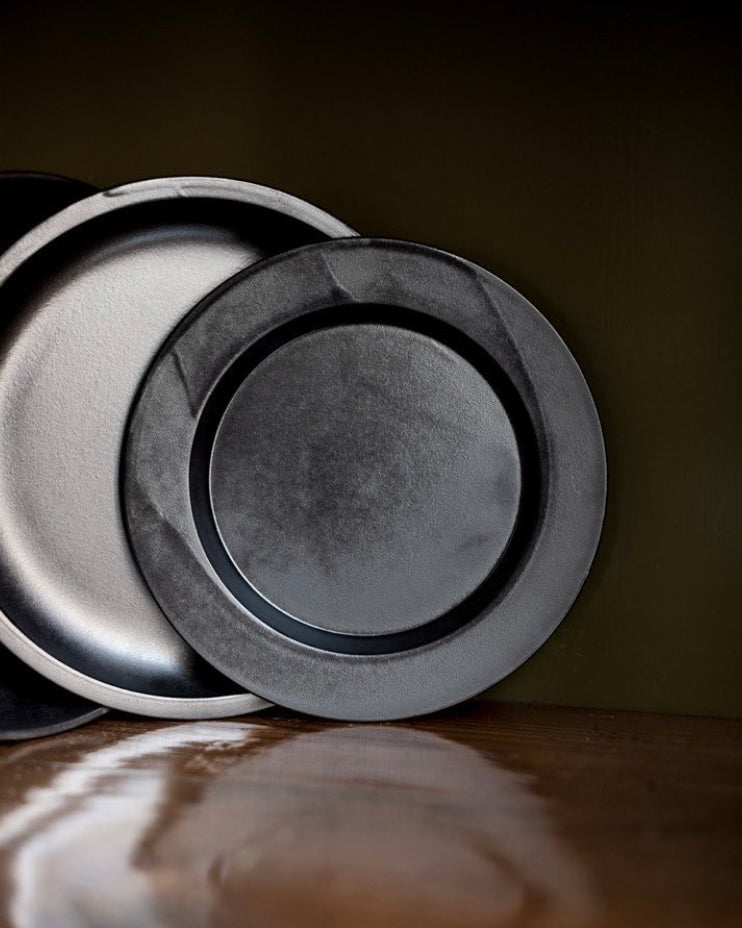 Rim Plate 240 / Teruhiro Yanagihara