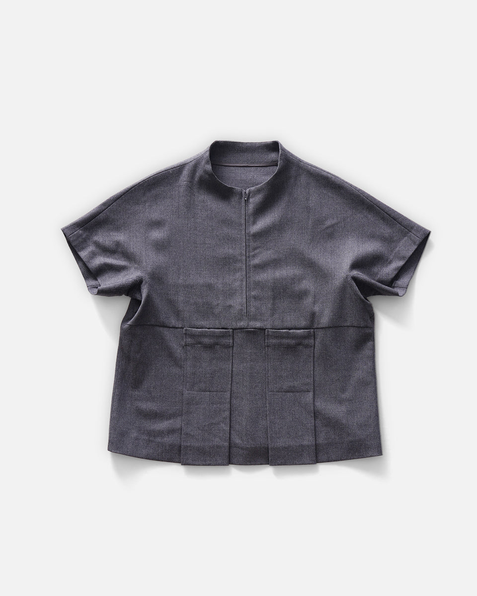 Haat ISSEY MIYAKE S/S Half Zip Wool Top Made in Japan – Front