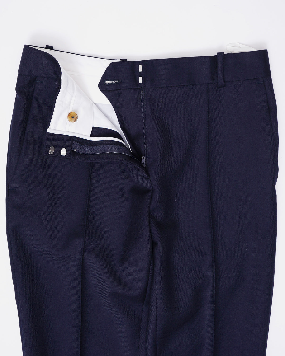 Center Pleated Slacks Size: W30