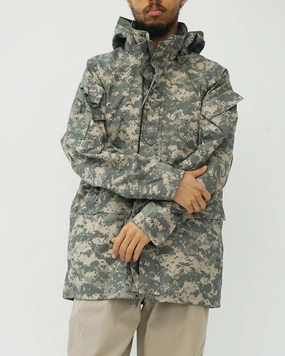 US Military Gore-tex Parka / UCP Digital Camo – Front General Store