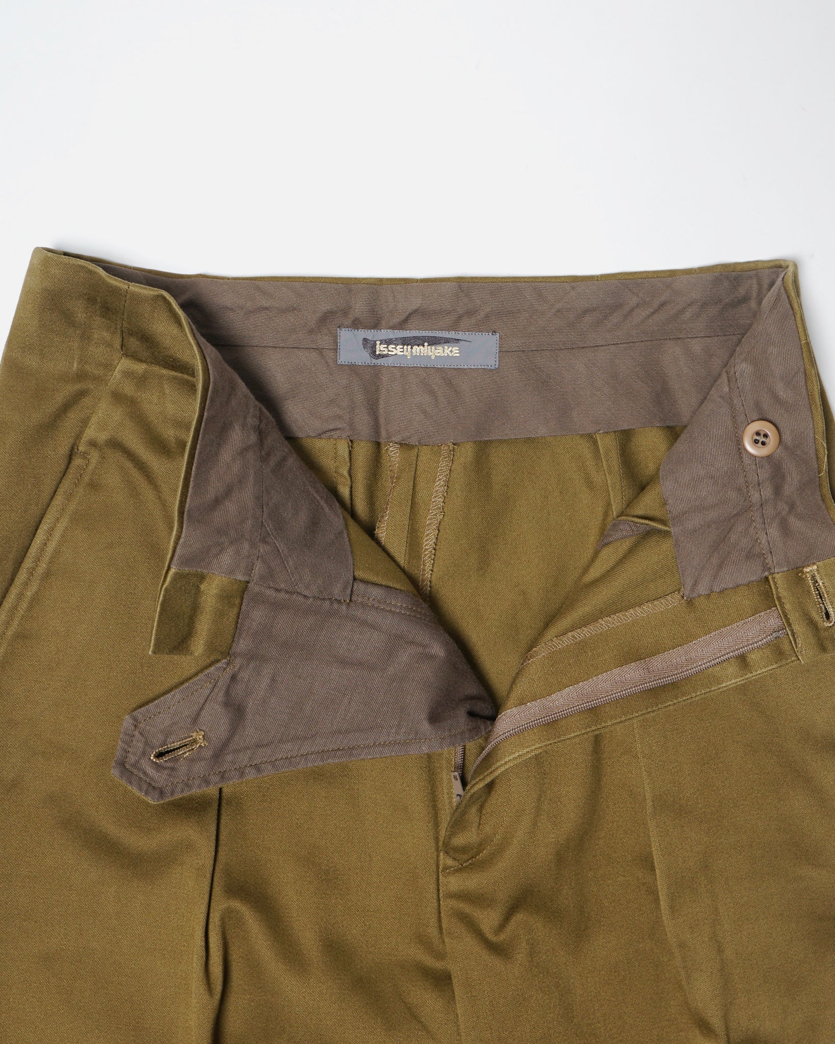 Tucked Trousers