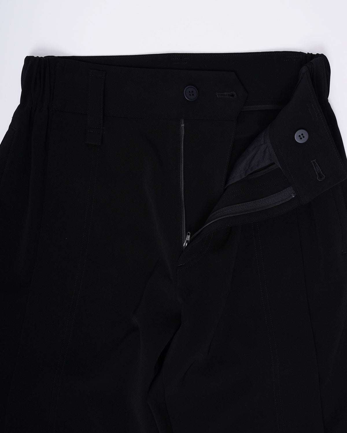 Center Pleats Easy Pants