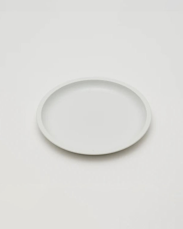 Plate Medium 200/ Teruhiro Yanagihara