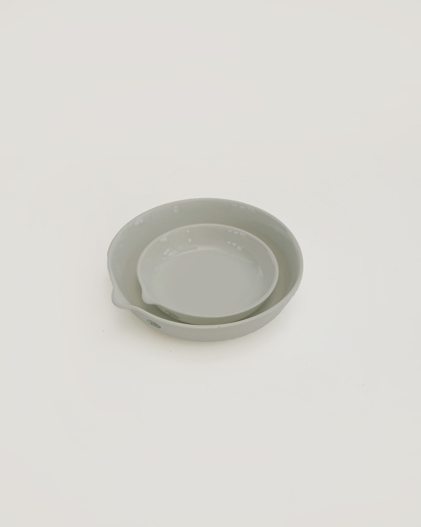 Low Form Evaporating Dish Spout / 208/4