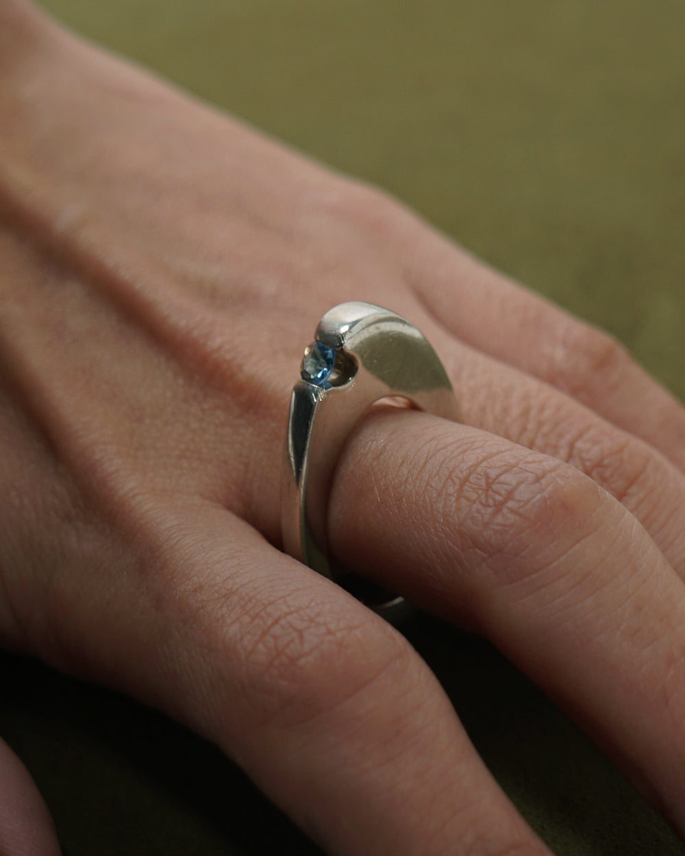 Silver Ring w/ Aquamarine / size: 6