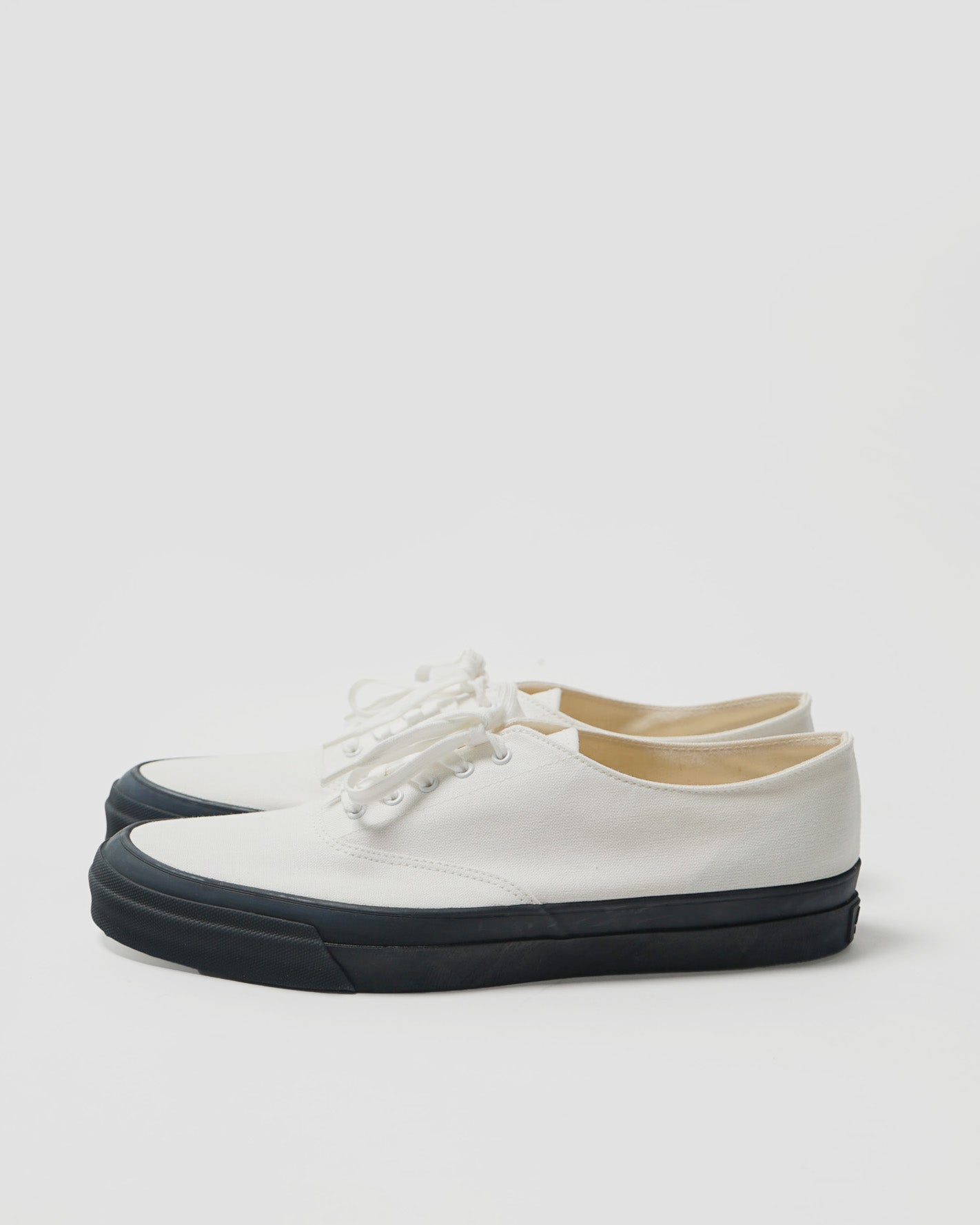 Asahi - Deck Shoes / Monochrome