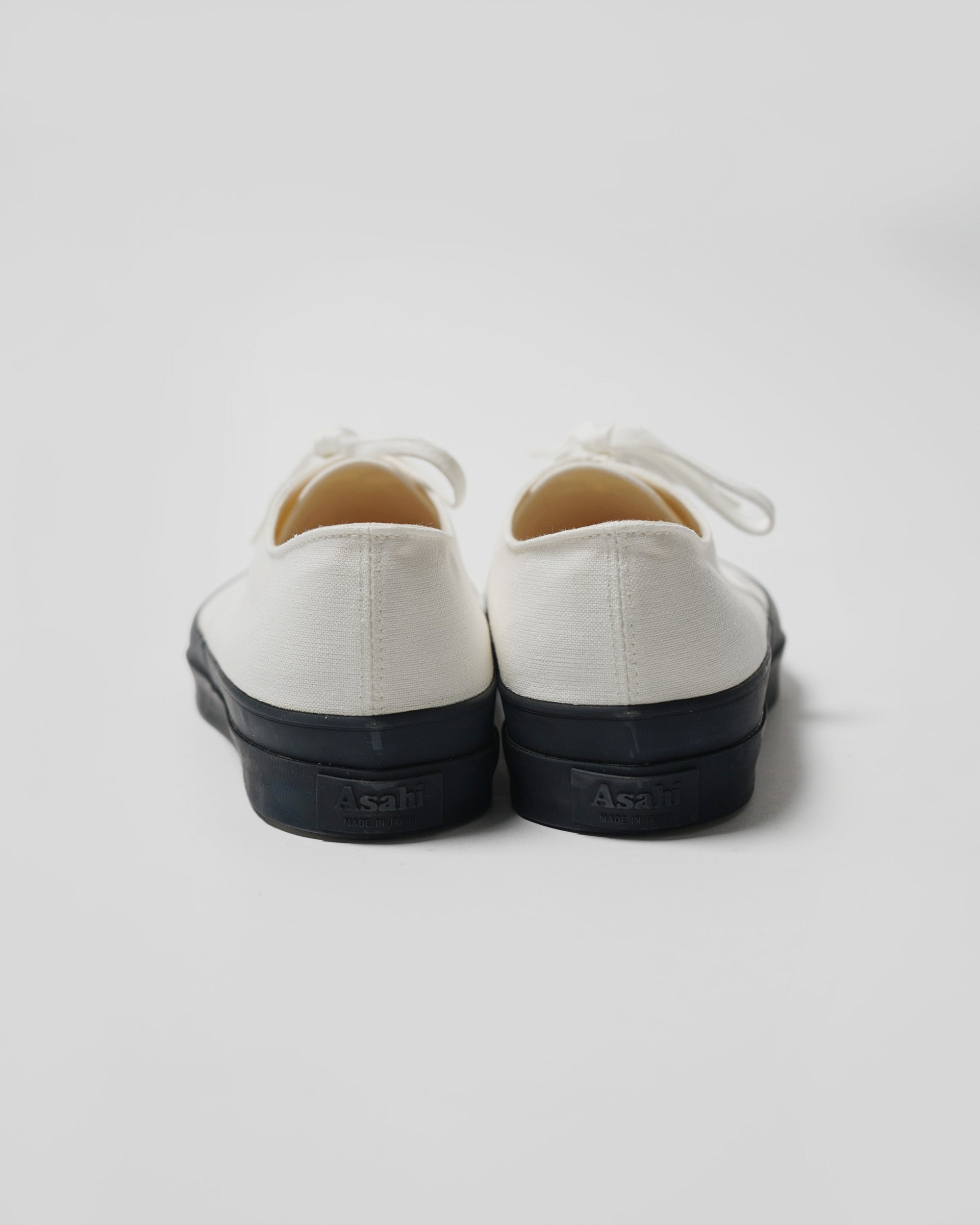 Asahi - Deck Shoes / Monochrome