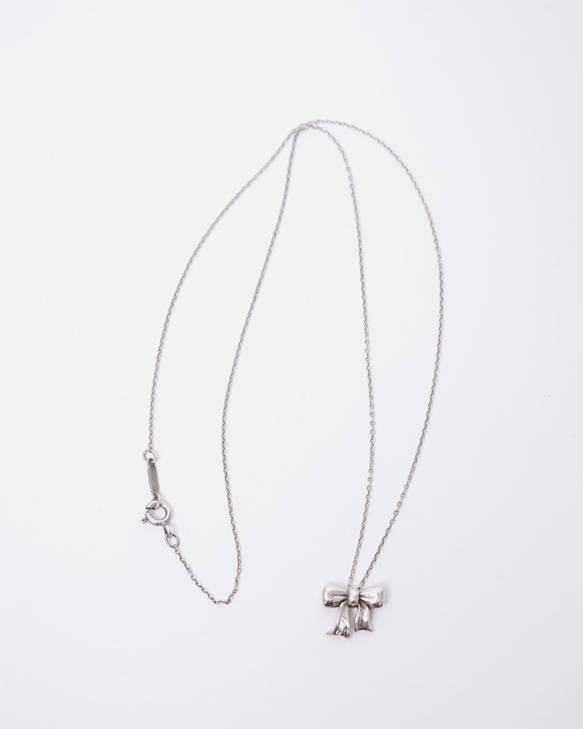 Silver Ribbon Necklace