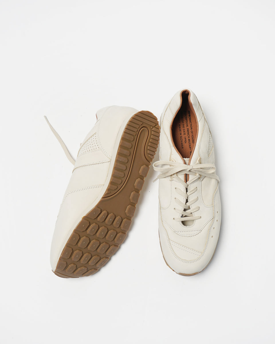 French Military Trainer 1300NL / Panna Nubuck – Front