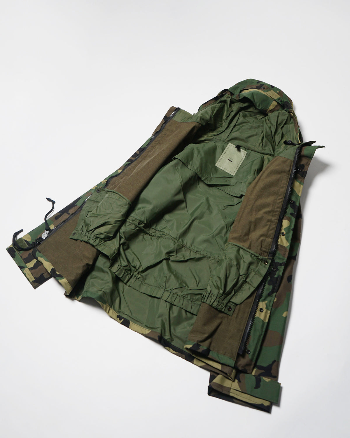 US Military Gore-tex Parka / Woodland Camo