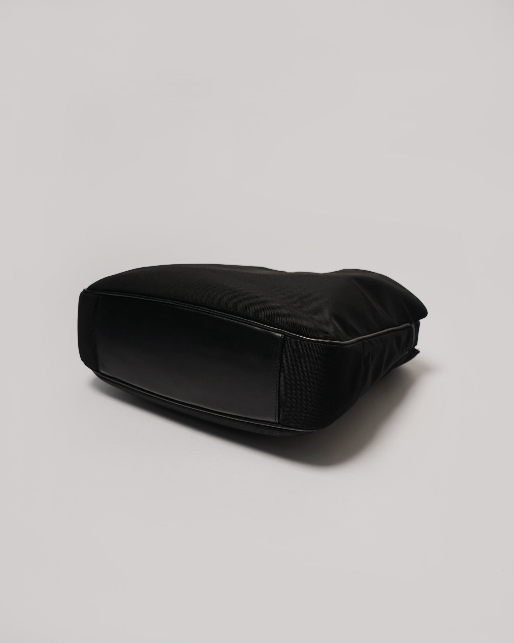 Gucci - Black Bag w/ Bamboo Handle