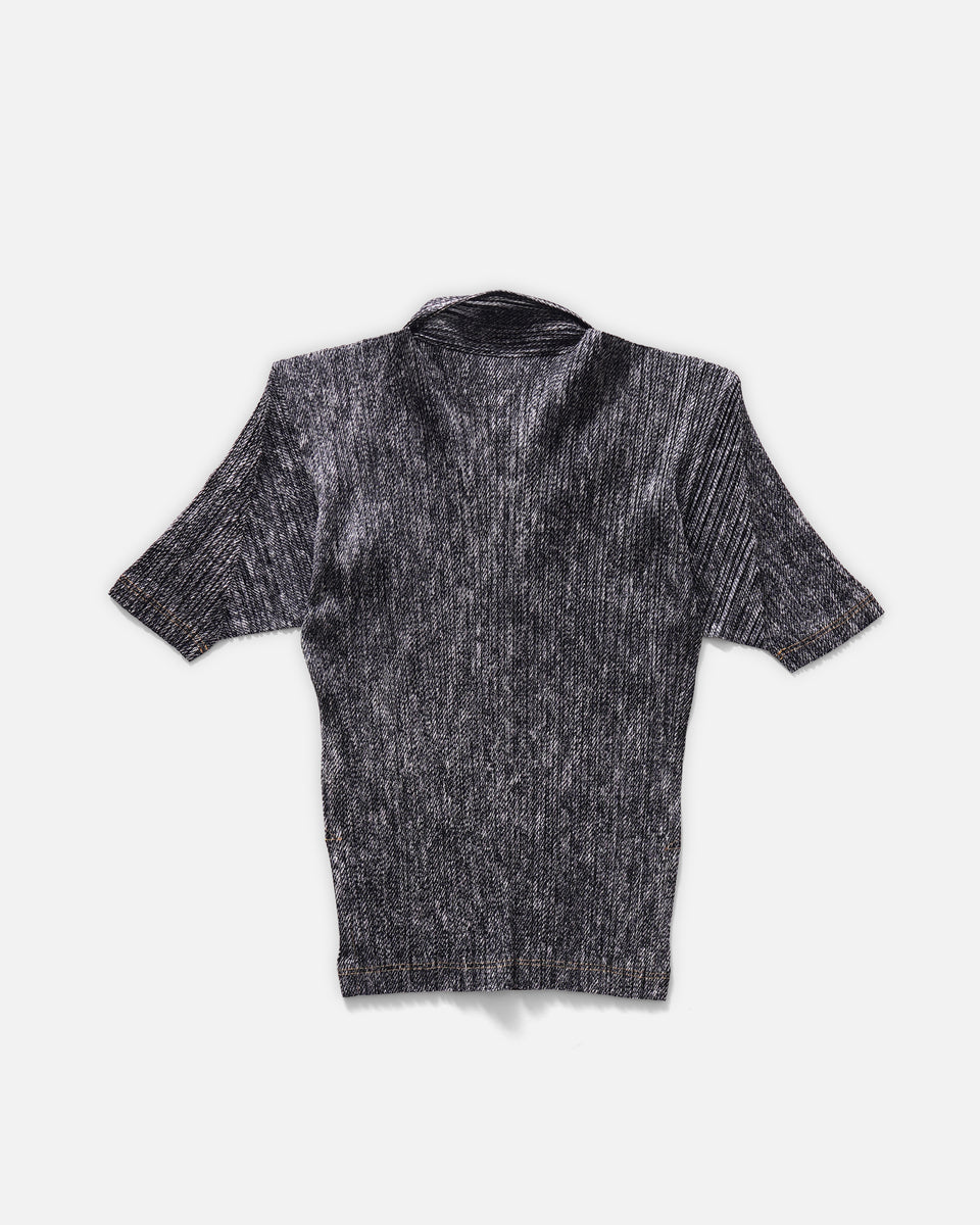 美品 MARKAWARE FRONT PLEATS PEGTOP 黒 1 S ISSEY MIYAKE Pleats Please Skipper Shirt Made in Japan – Front