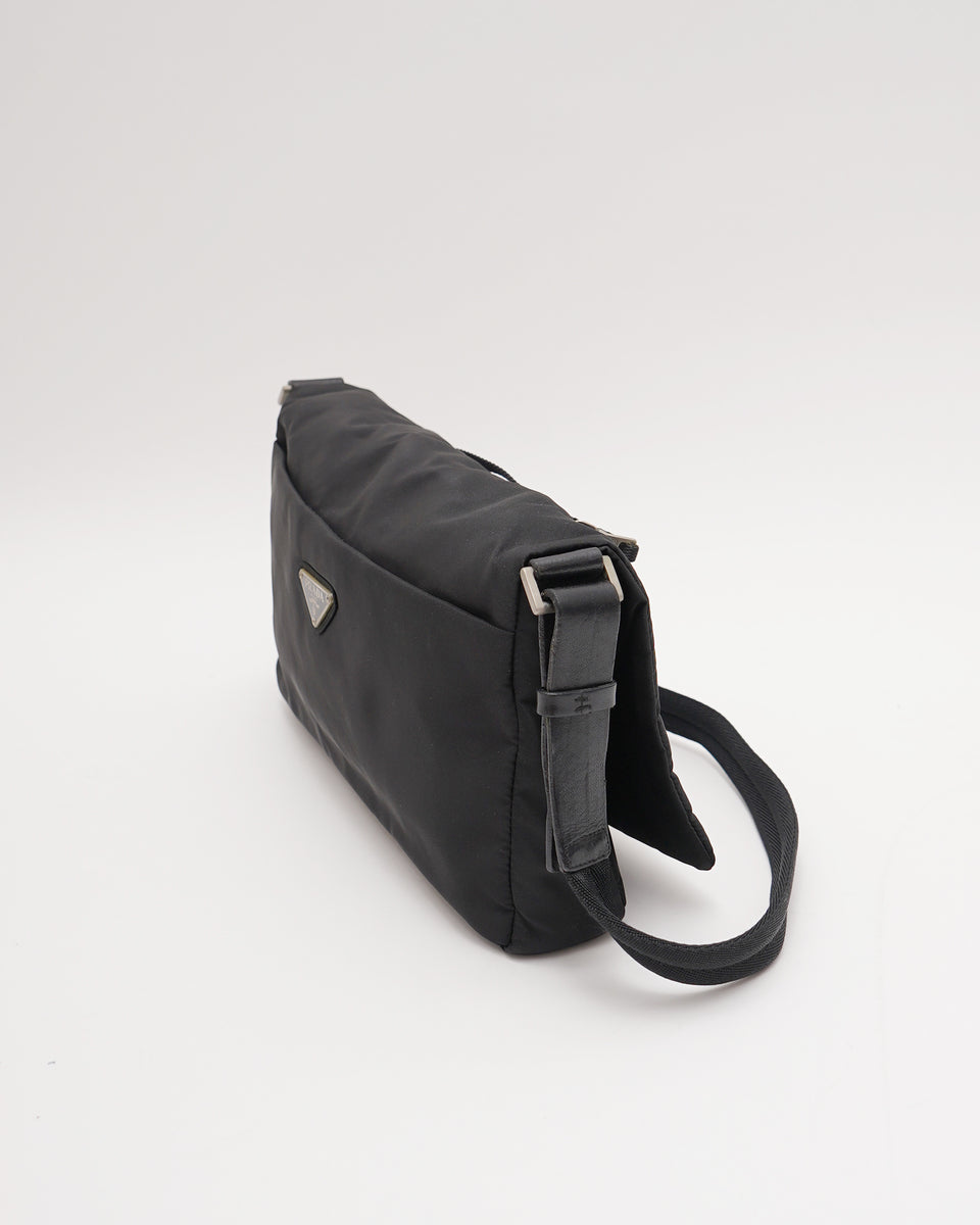 PRADA Tessuto Nylon One Shoulder Bag Made in Italy – Front General