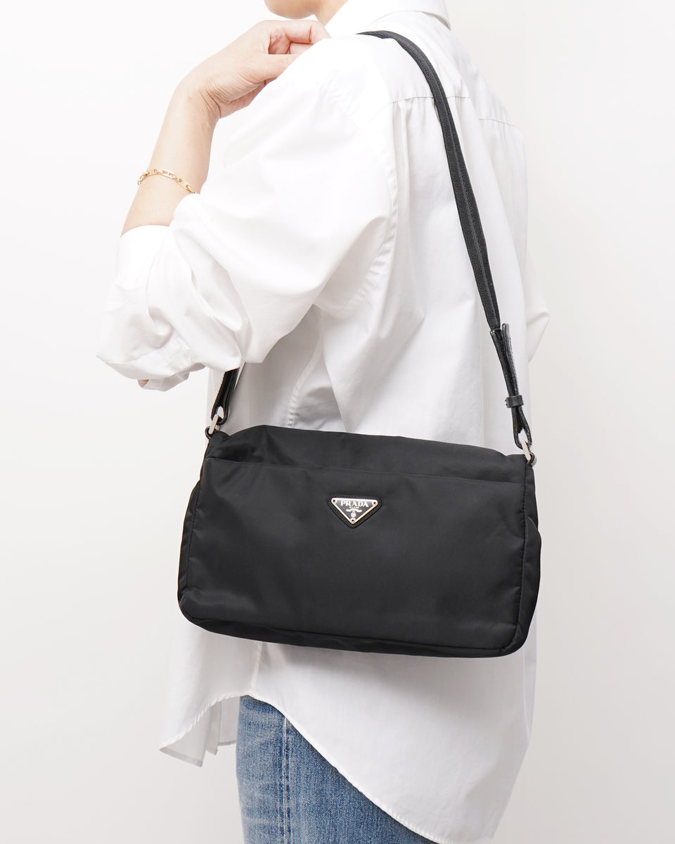 y*t様 【美品】PRADA TESSUTO NYLON ONE SHOULDE PRADA Tessuto Nylon One Shoulder Bag Made in Italy – Front General
