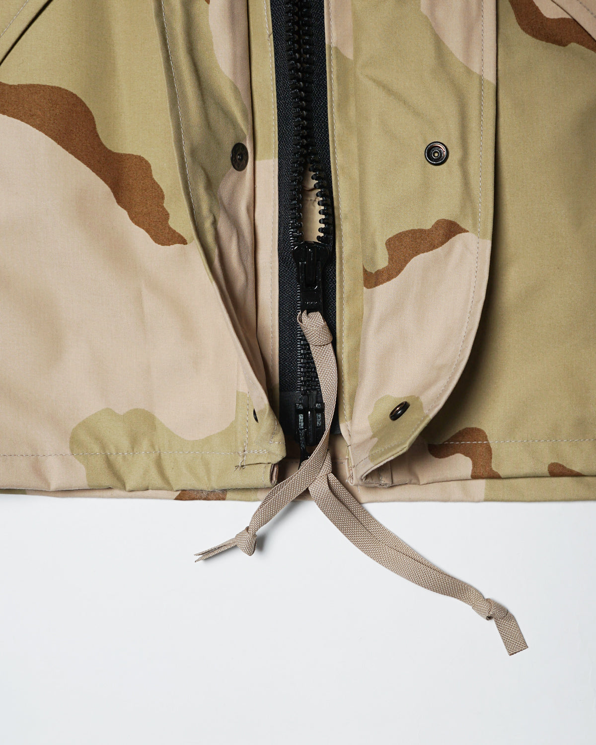 US Military Gore-tex Parka / Desert Camo
