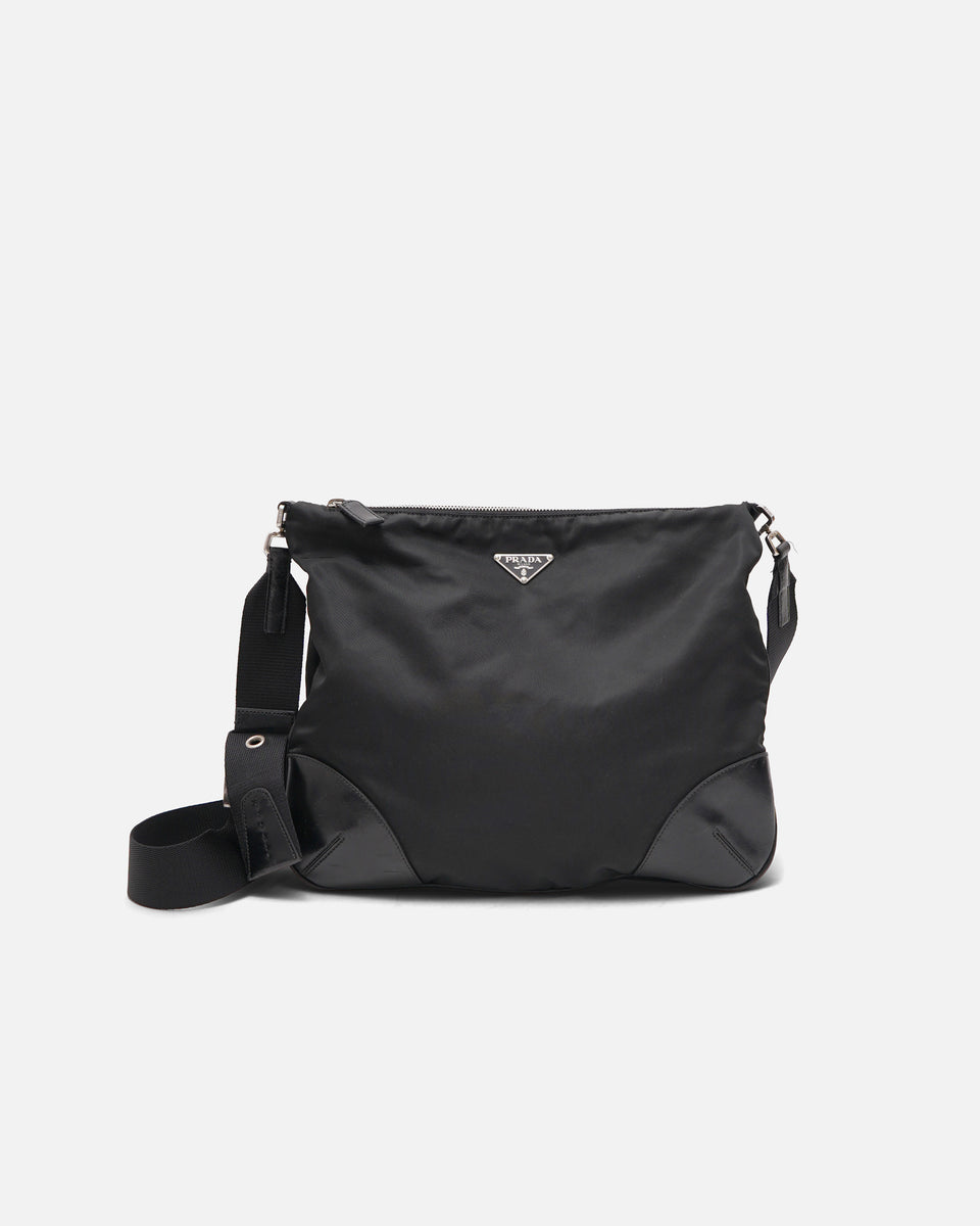 バッグ PRADA TESSUTO NYLON LOGO SHOULDER BAG PRADA Tessuto Nylon Shoulder Bag Made in Italy – Front General Store