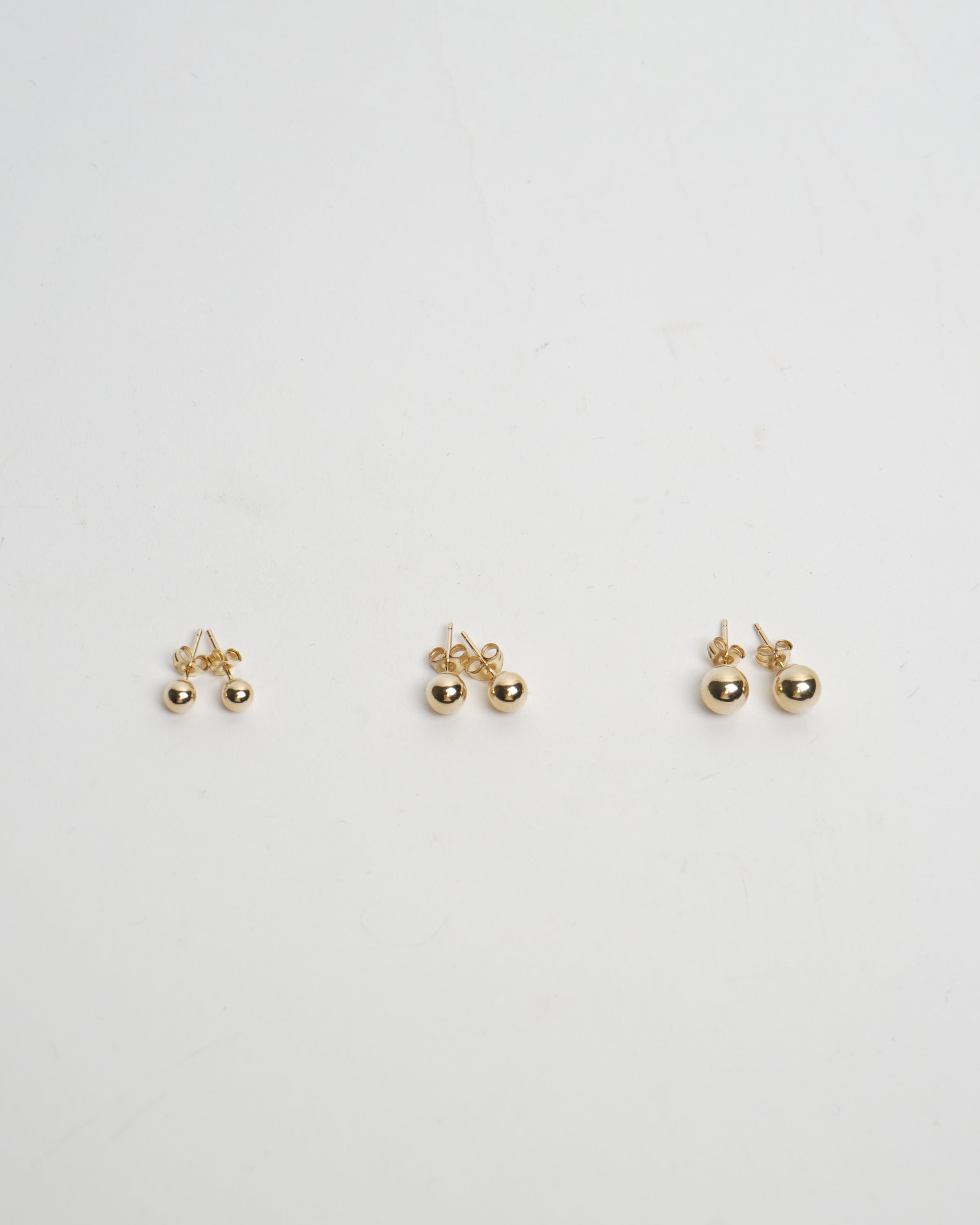 14k Gold Sphere Stud Earrings