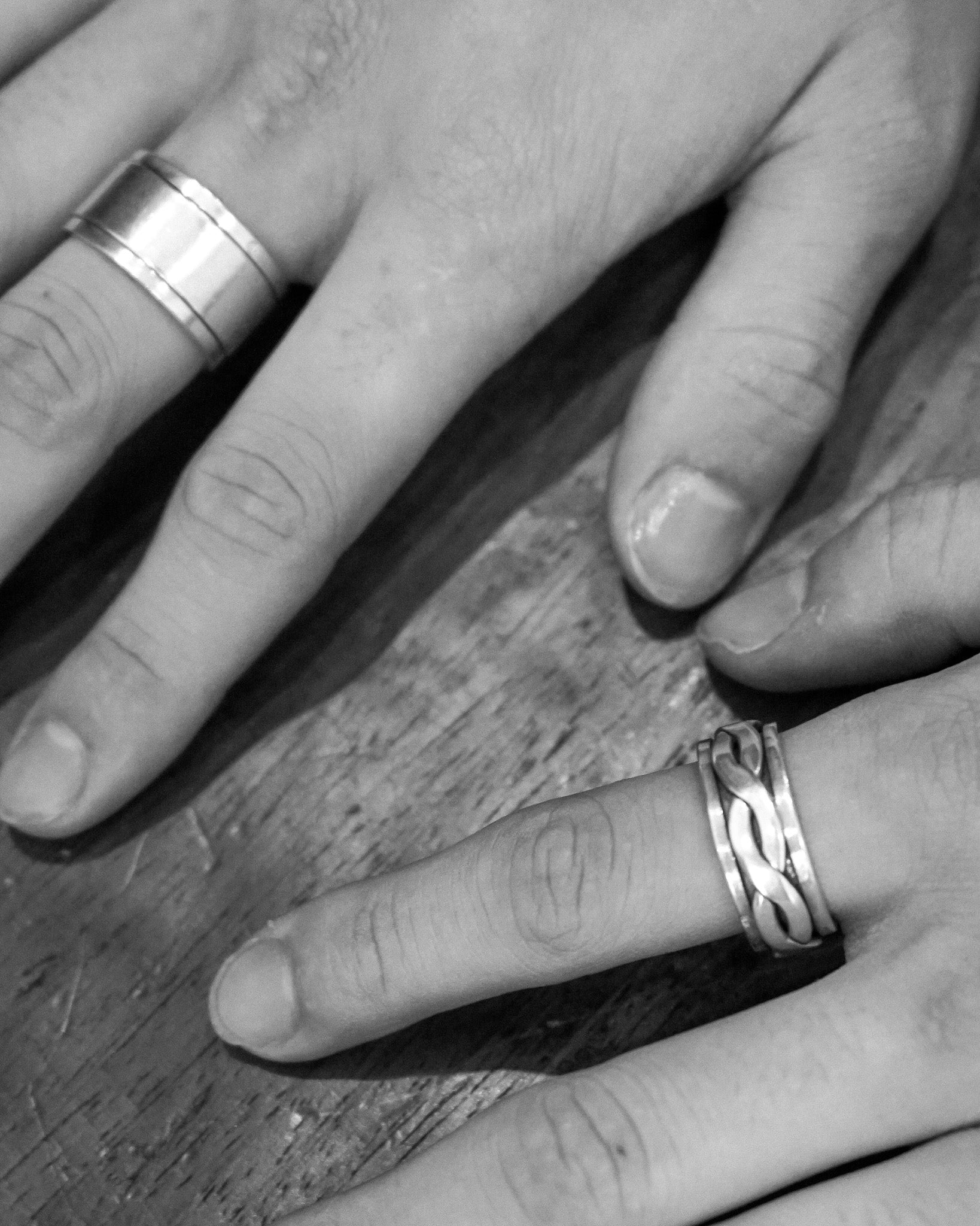 Silver Center Spinning Ring / size: 10