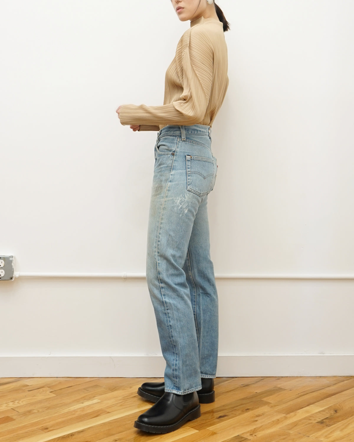 501 Redline Straight Fit Denim Pants / size: 28
