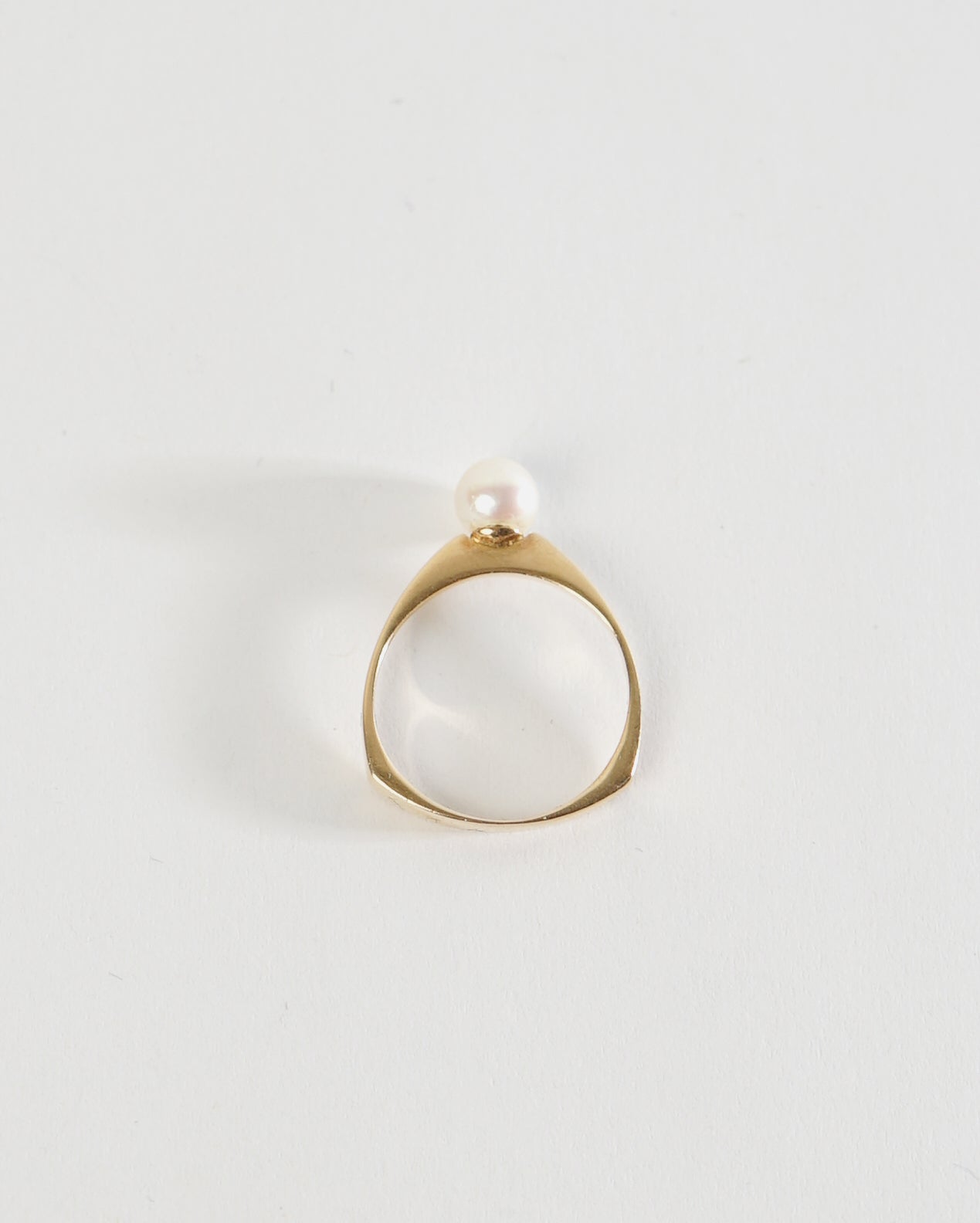 18k Gold Ring w/ Pearl / size: 7.5