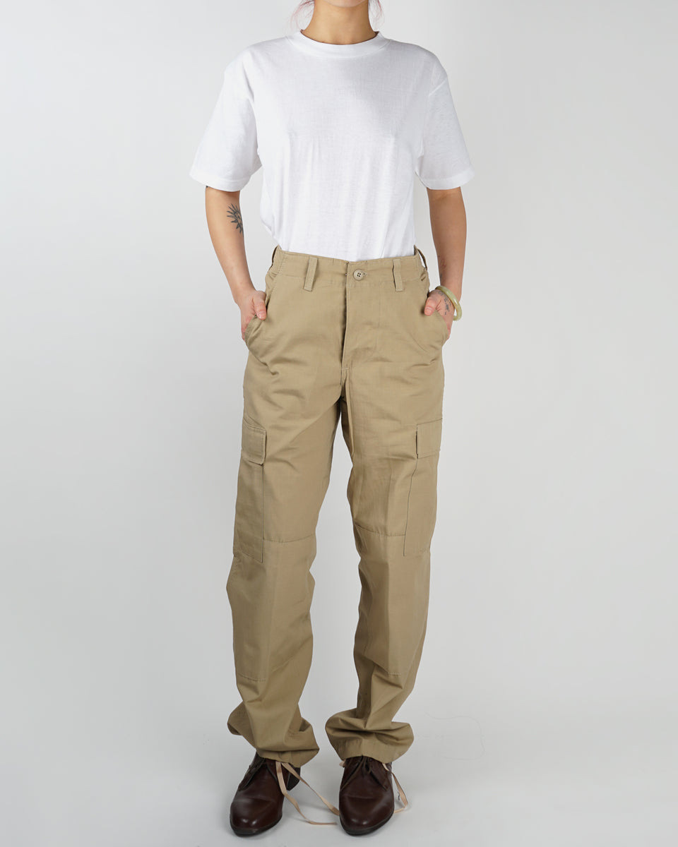Wrangler Workwear Men's Work Pants 5-Pocket Rip-Stop, Reinforced Knee &  Pockets