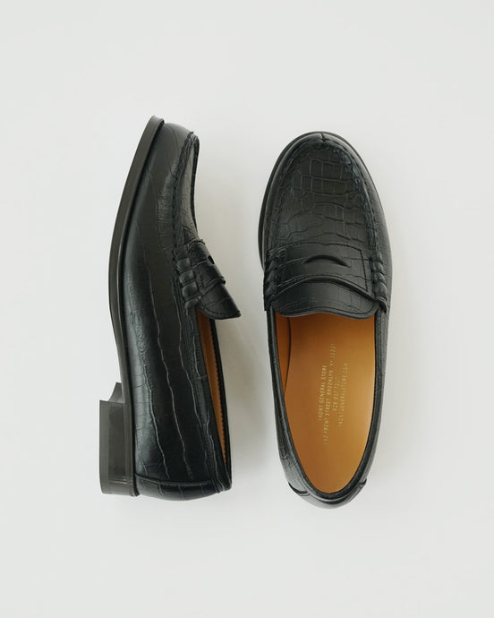 FGS Women's Embossed Leather Loafer