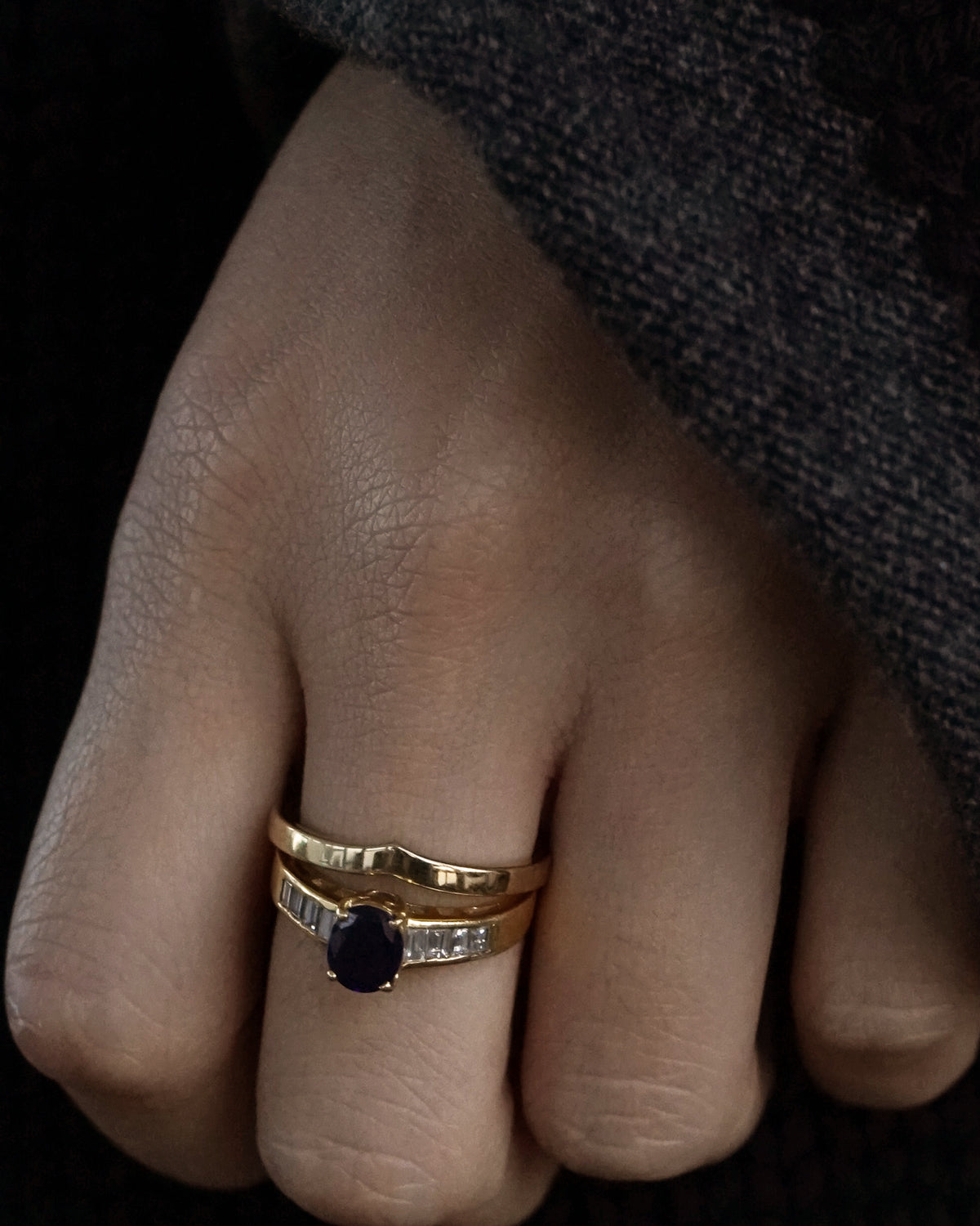 14k Gold Ring w/ Diamond & Sapphir