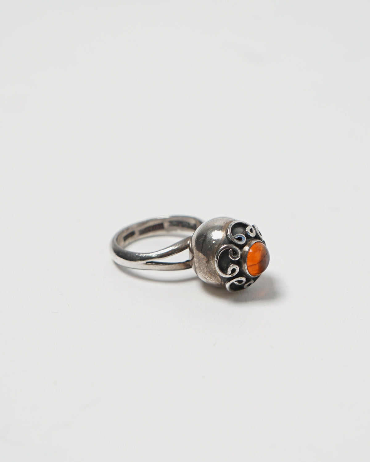 Silver Ring w/ Orange Amethyst / size: 6.75