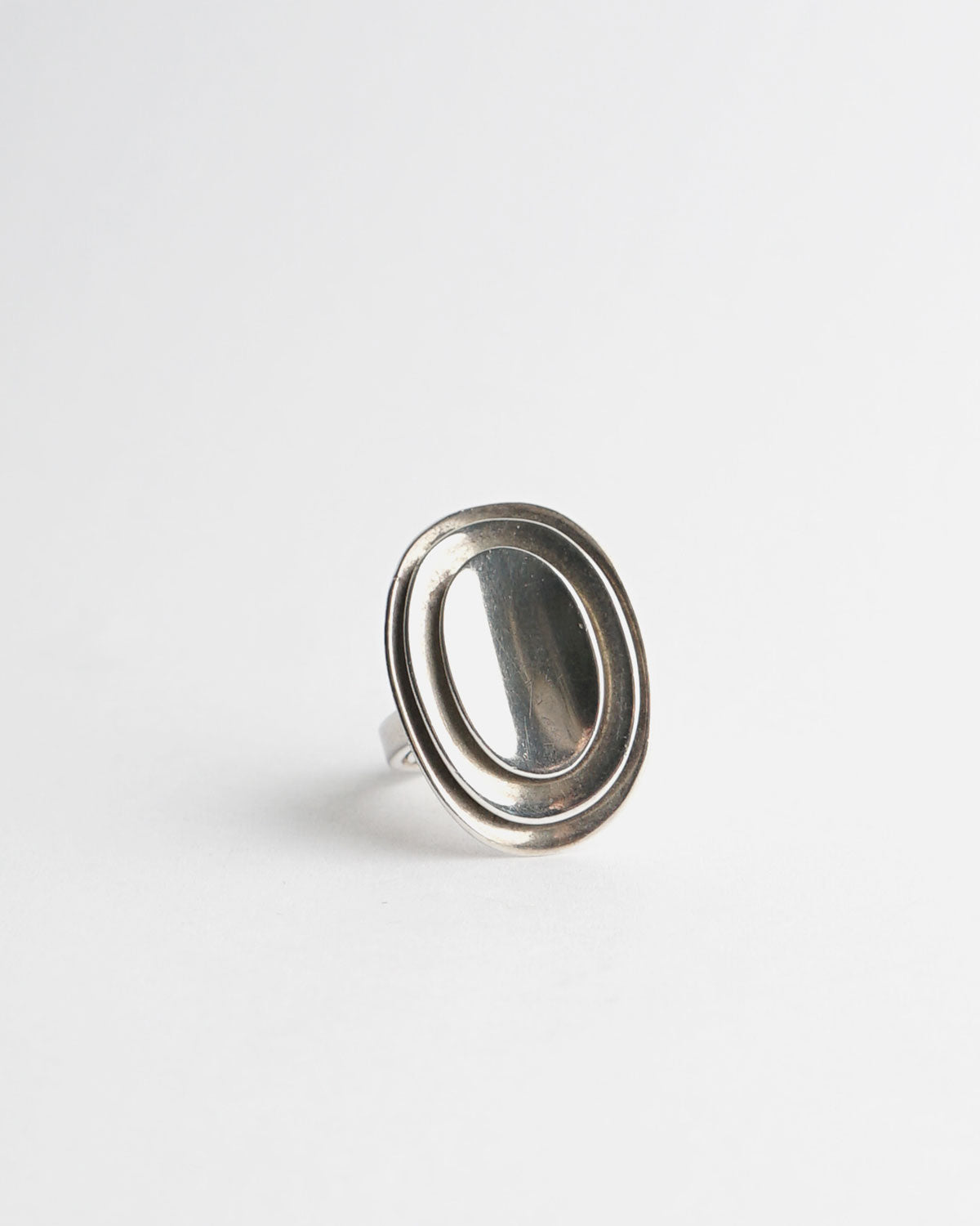 Silver Ring / size: 7.5