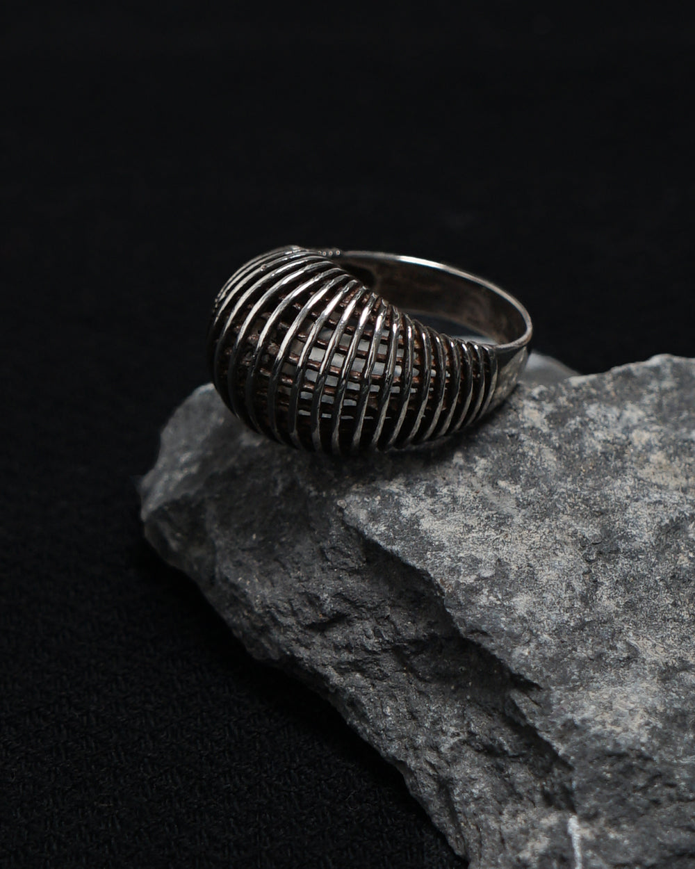 Silver Dome Ring / size: 8