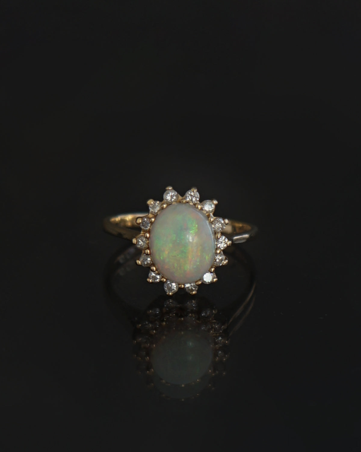 14k Gold Ring w/ Opal & Diamond