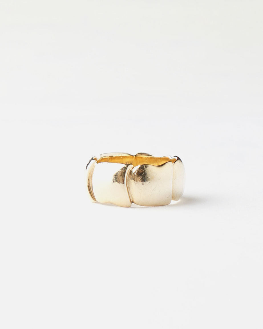 14k Gold Band Ring / size: 6