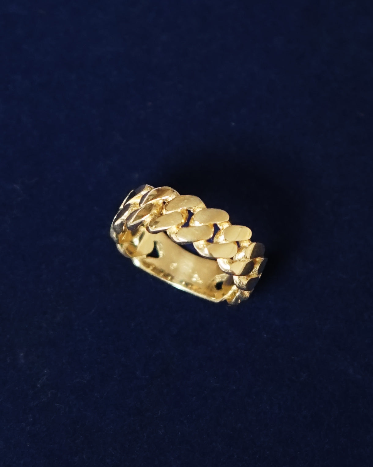 14k Gold Ring / size: 9