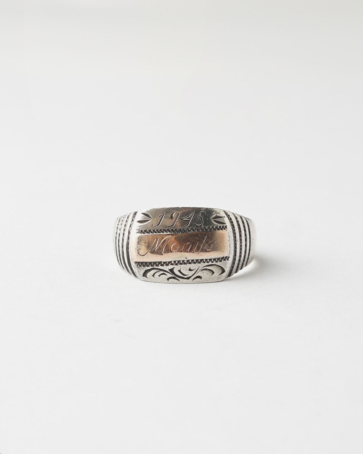 Silver Signet Ring / size: 10.5