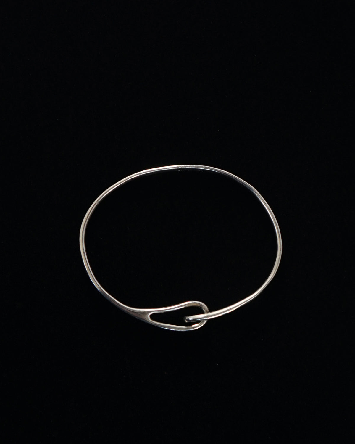 Silver Interlocking Double Loop Bracelet