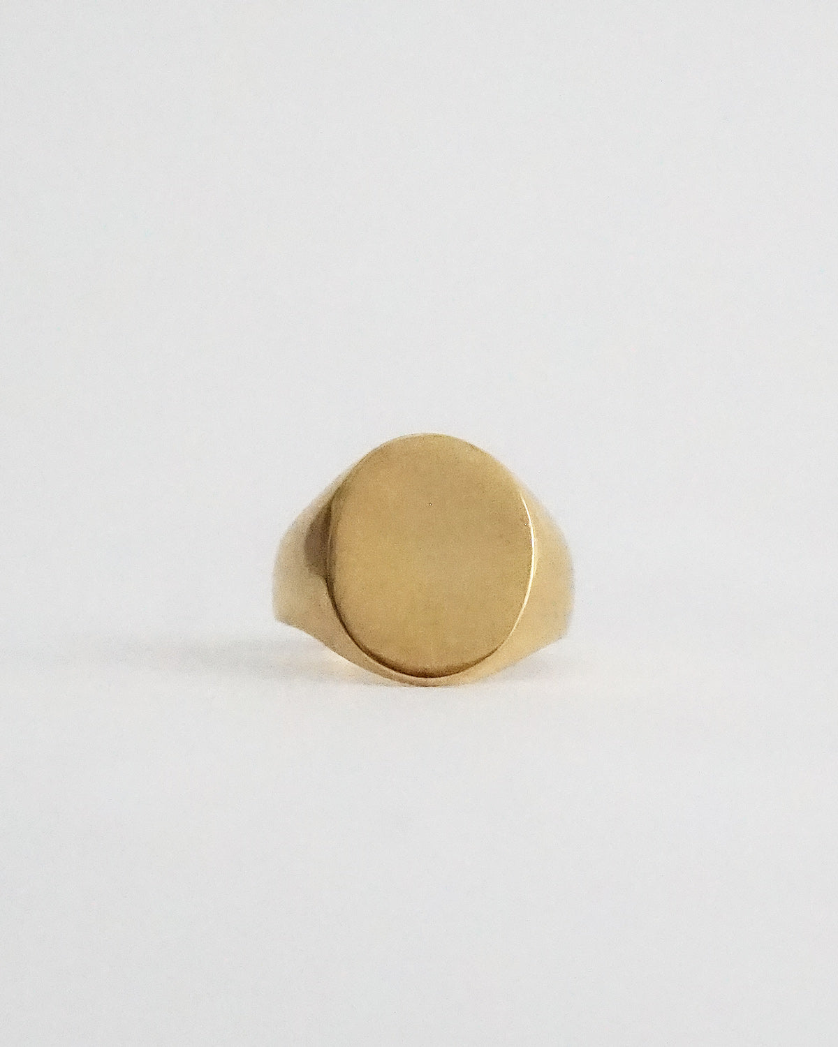 14k Gold Signet Ring / size: 9.5