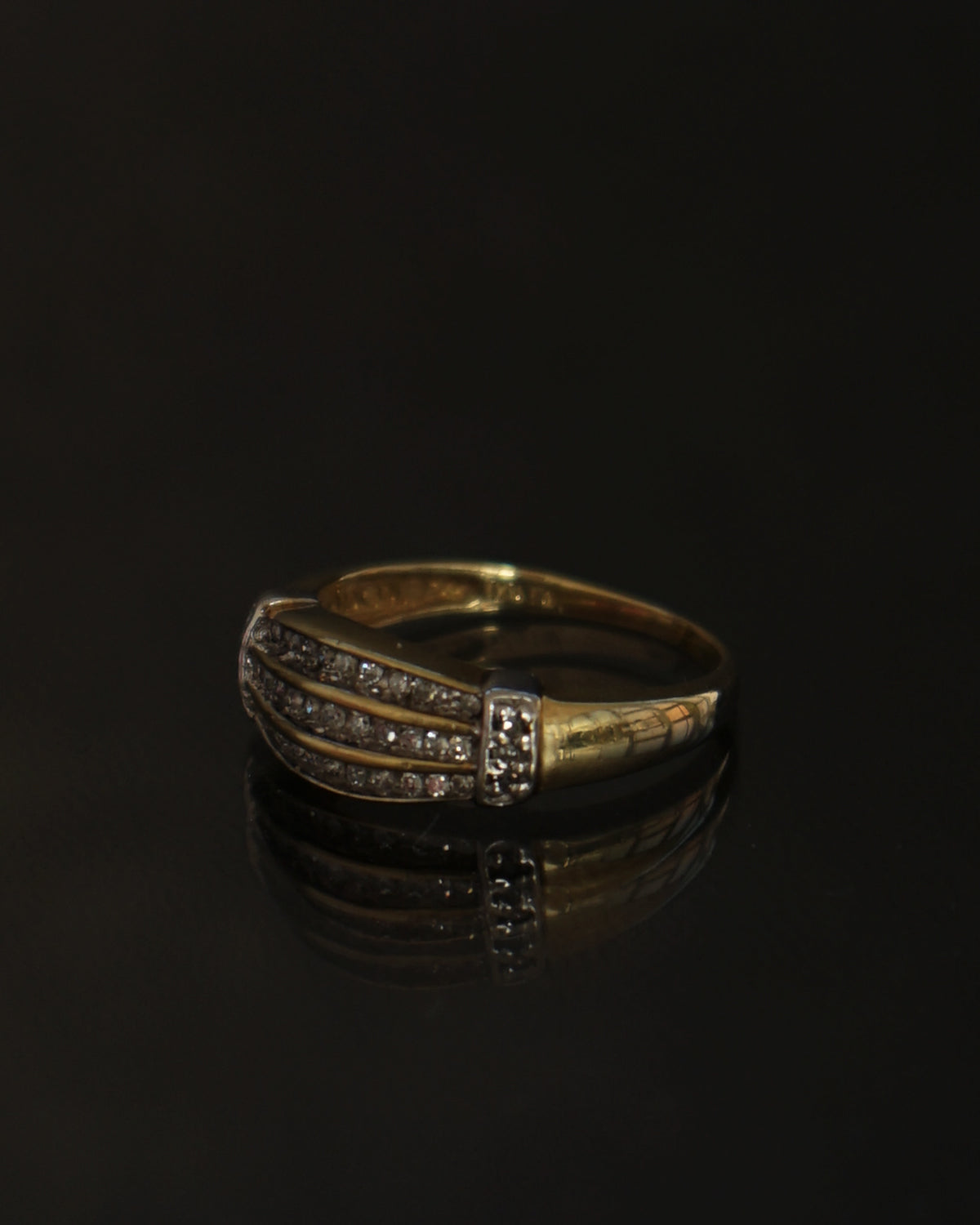 10k Gold Ring w/ Diamonds