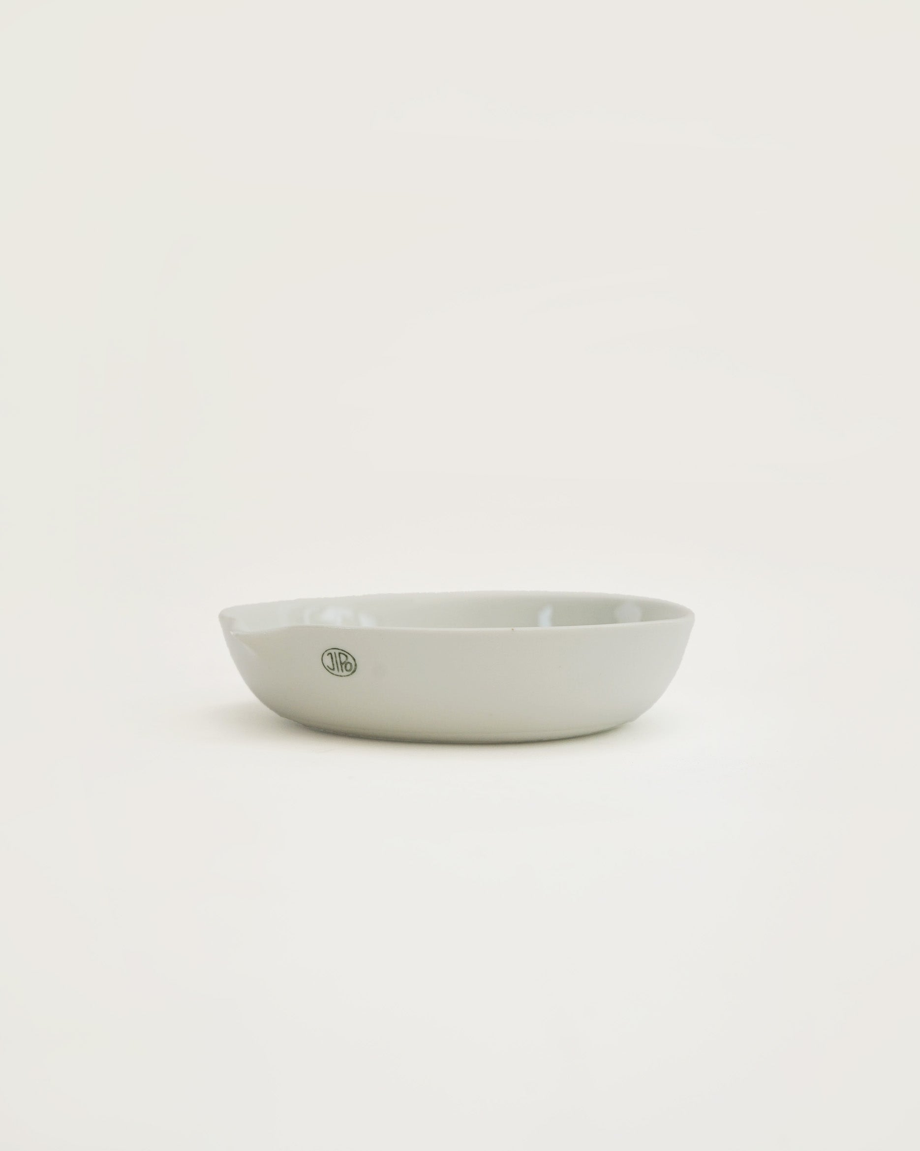 Low Form Evaporating Dish Spout / 208/4