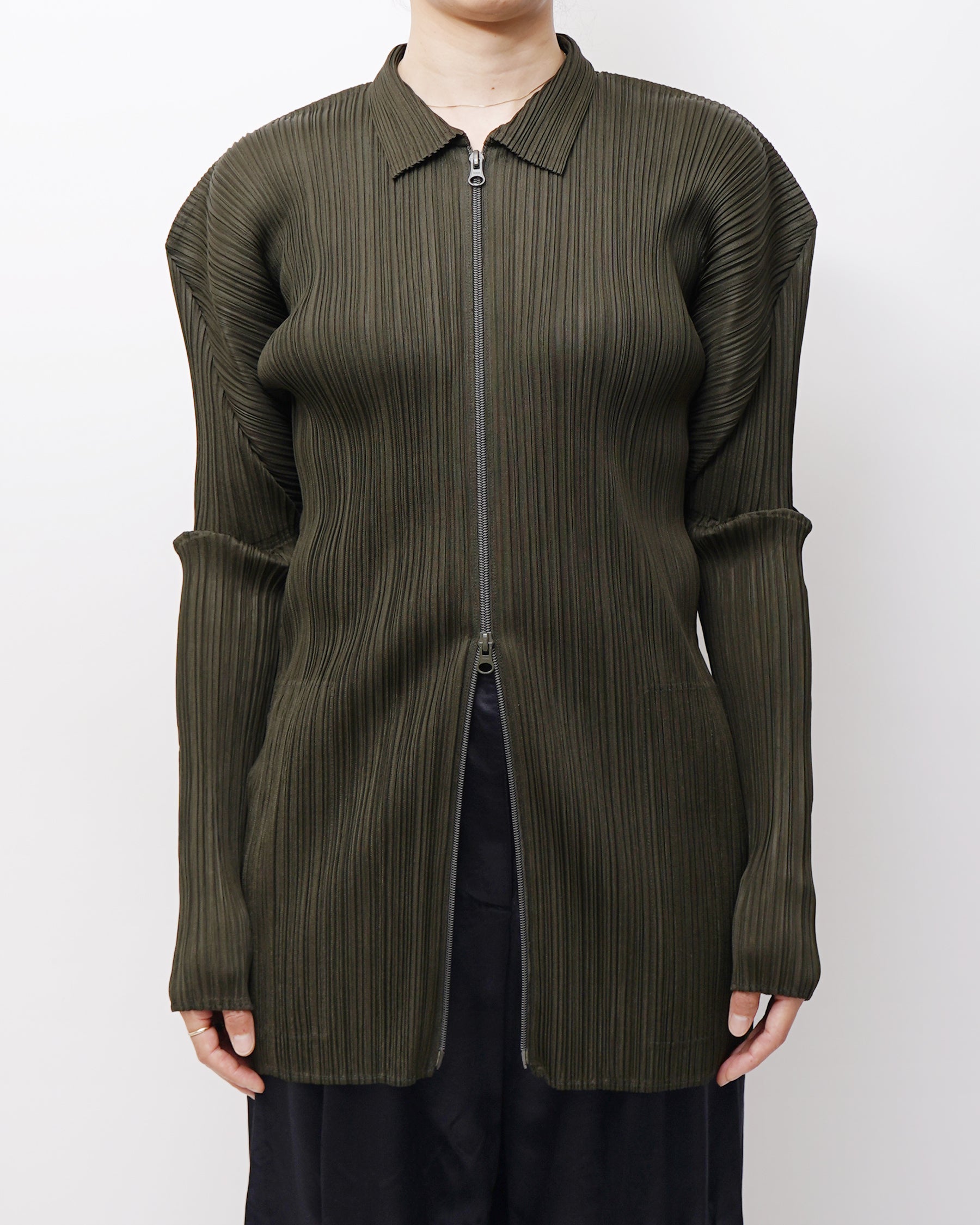 Issey Miyake – Tagged 