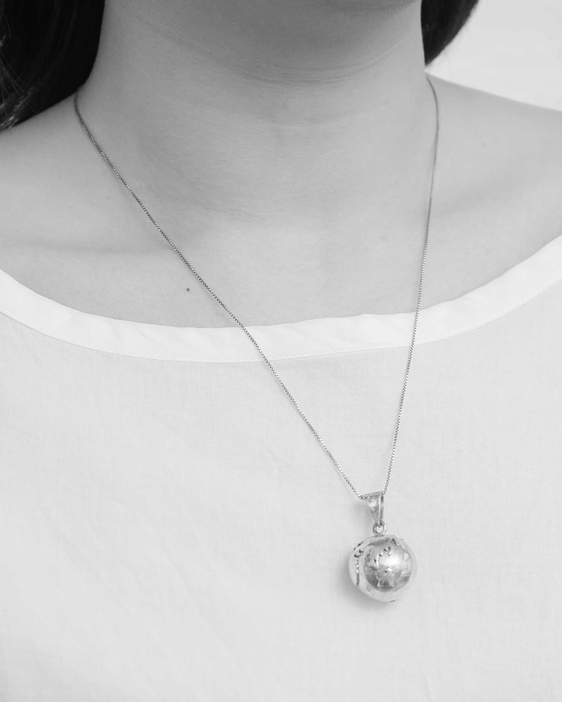 Silver Chain Necklace w/ Chime Globe Ball Charm – Front General Store