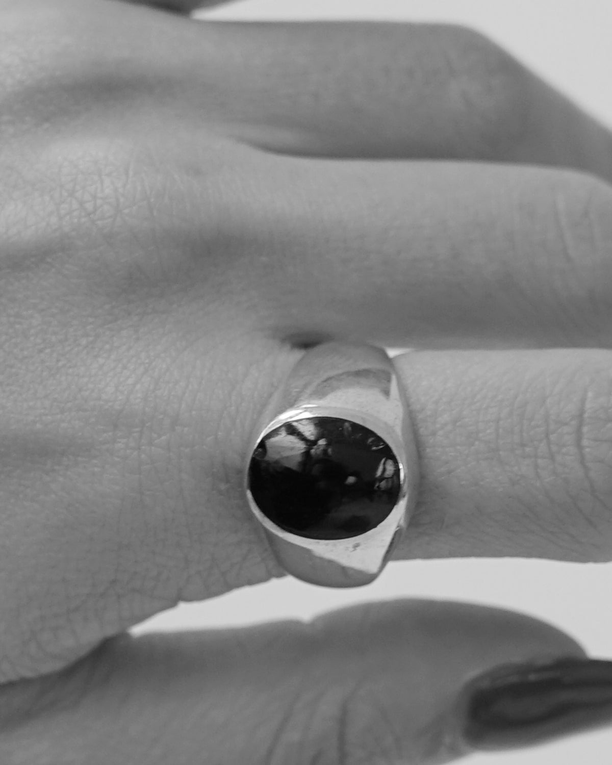 Silver x Onyx Signet Ring / size: 8