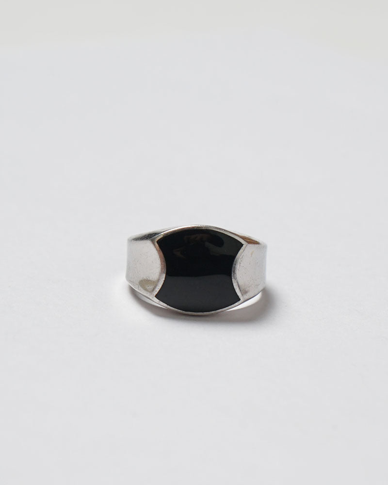 Silver Ring w/ Onyx / size: 12.25