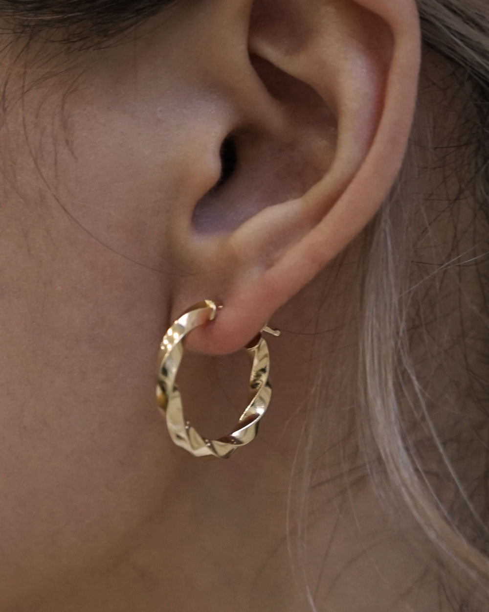 14k Gold Twist Hoop Earrings
