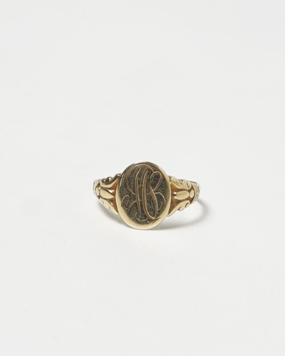 14k Gold Signet Ring  / size: 7.5
