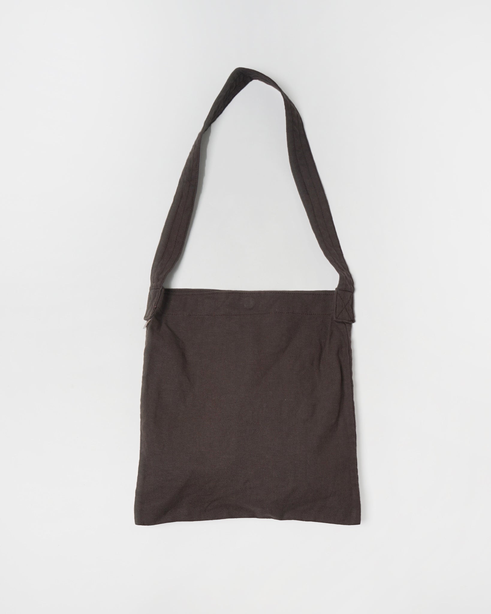 Woven Shoulder Bag / Brown