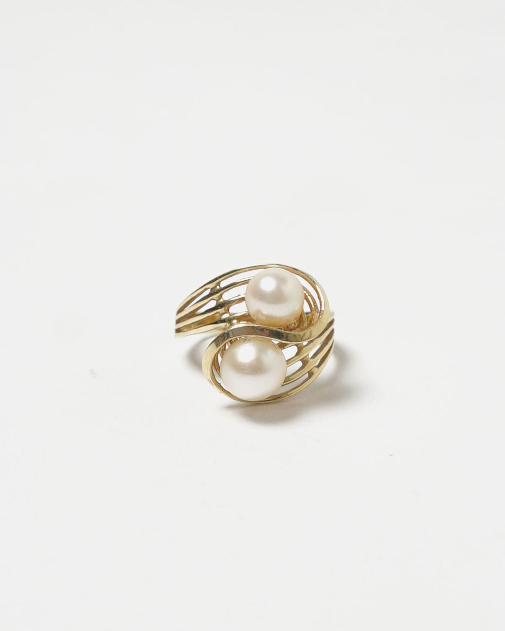 14k Gold Ring w/ Pearl / size: 7
