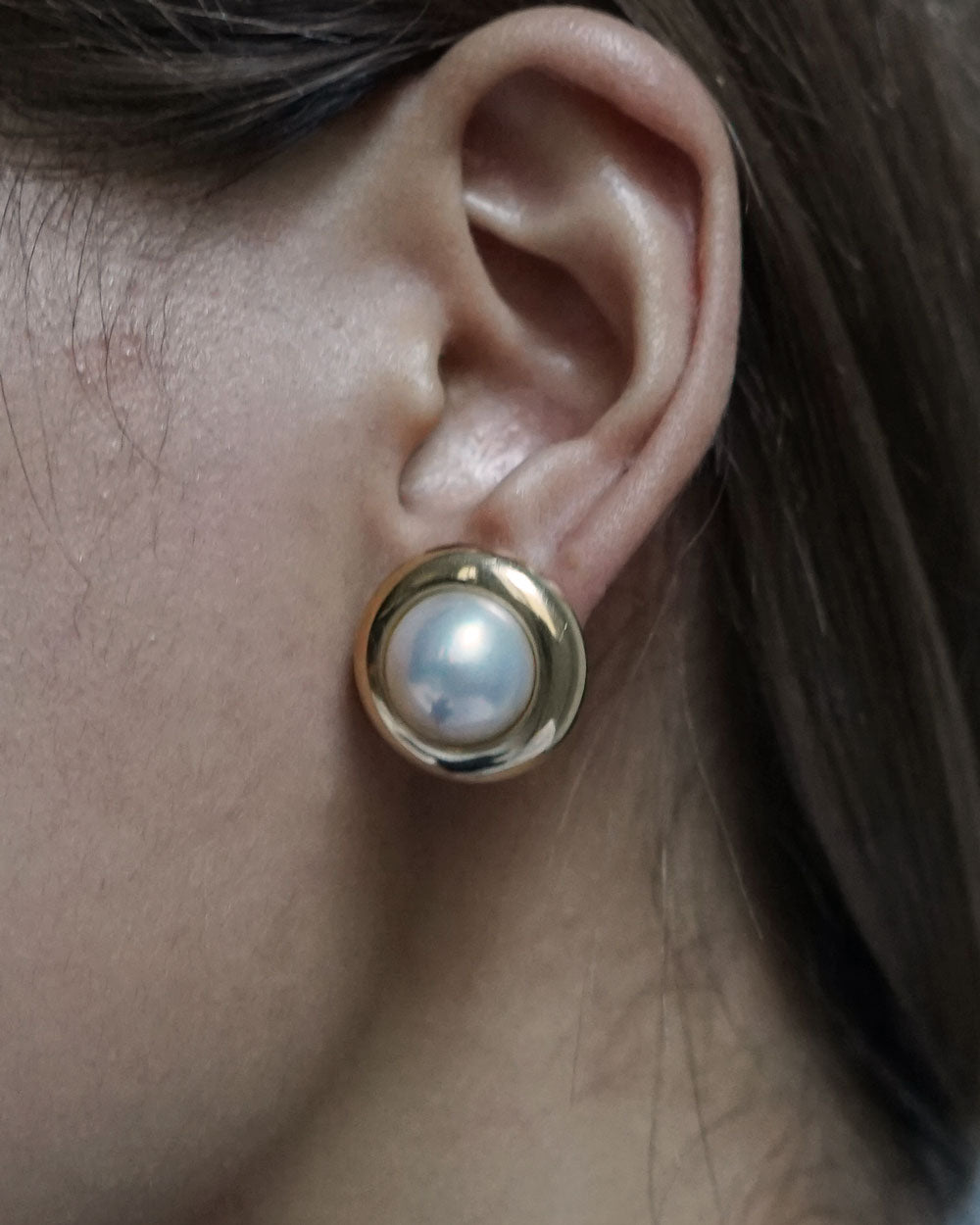14k Gold Earrings w/ Pearl