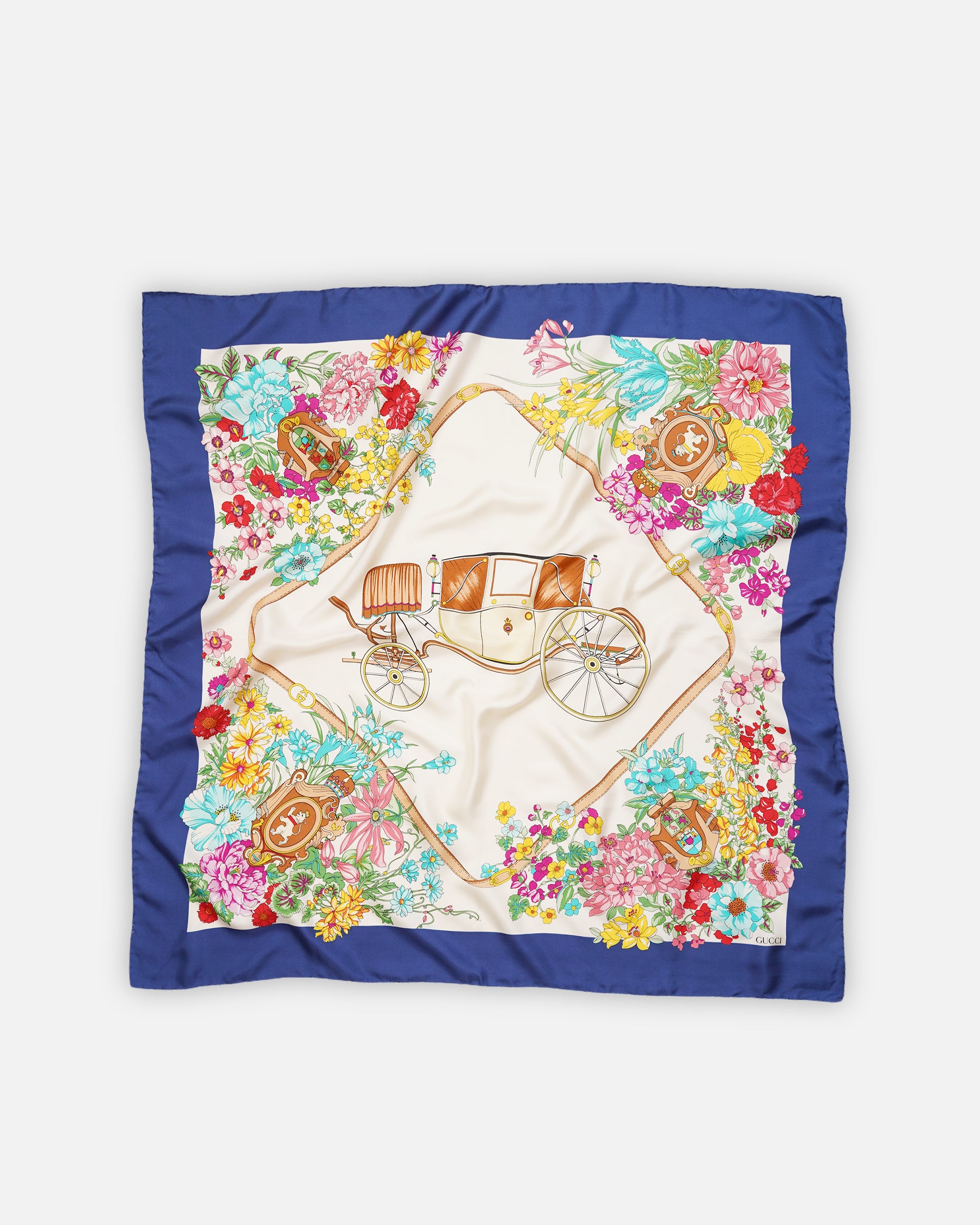 小物 GUCCI silk scarf Beneath The Sea vintage GUCCI Silk Scarf Made in Italy – Front General Store